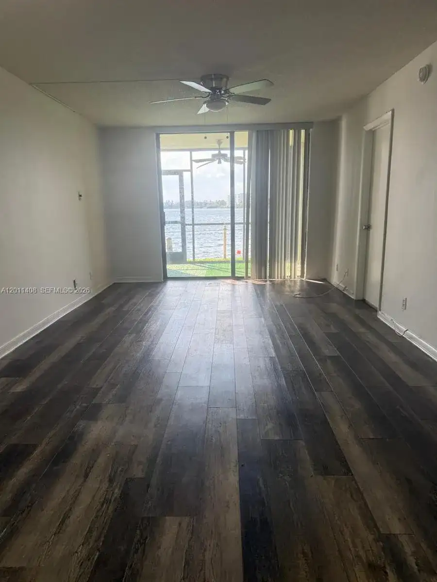 109 Lake Emerald Dr # 102, Oakland Park FL 33309 photo 5