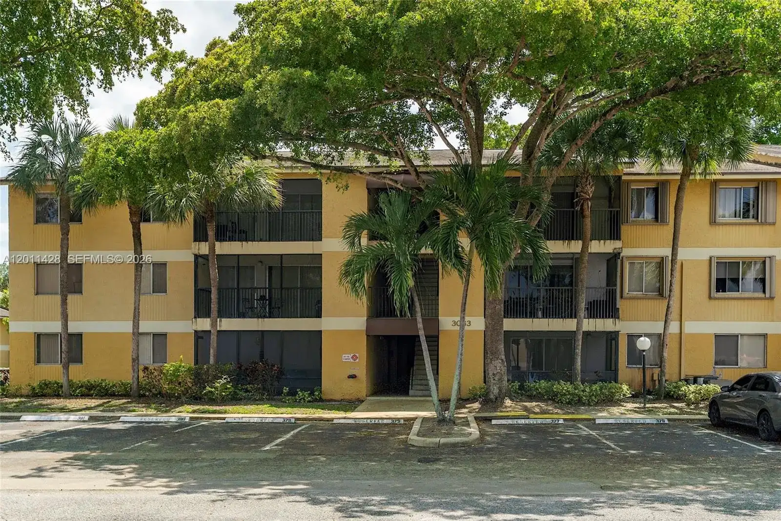 3083 N Oakland Forest Dr # 206, Oakland Park FL 33309 photo 2
