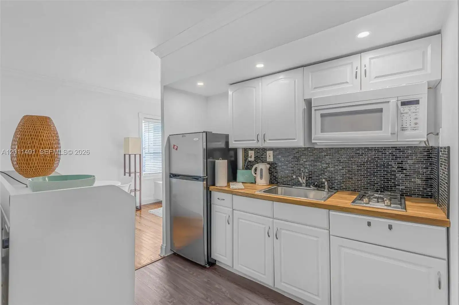 1555 Pennsylvania Ave # 209, Miami Beach FL 33139 photo 4