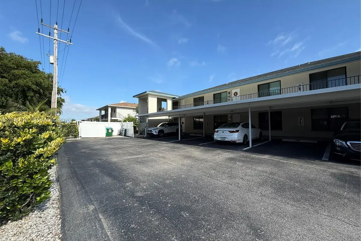 123 SW 47TH TER # 201, Cape Coral FL 33914
