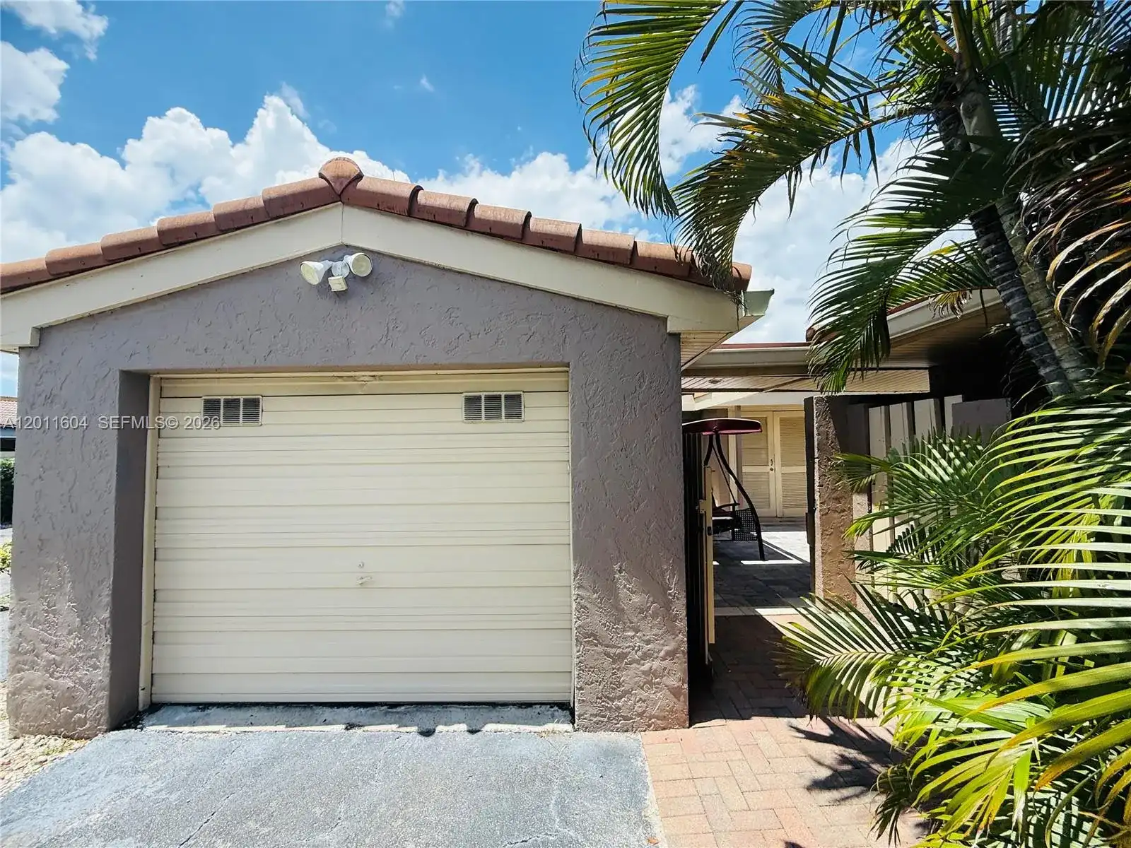 103 Tweedbrook Ln # 101, Hollywood FL 33021