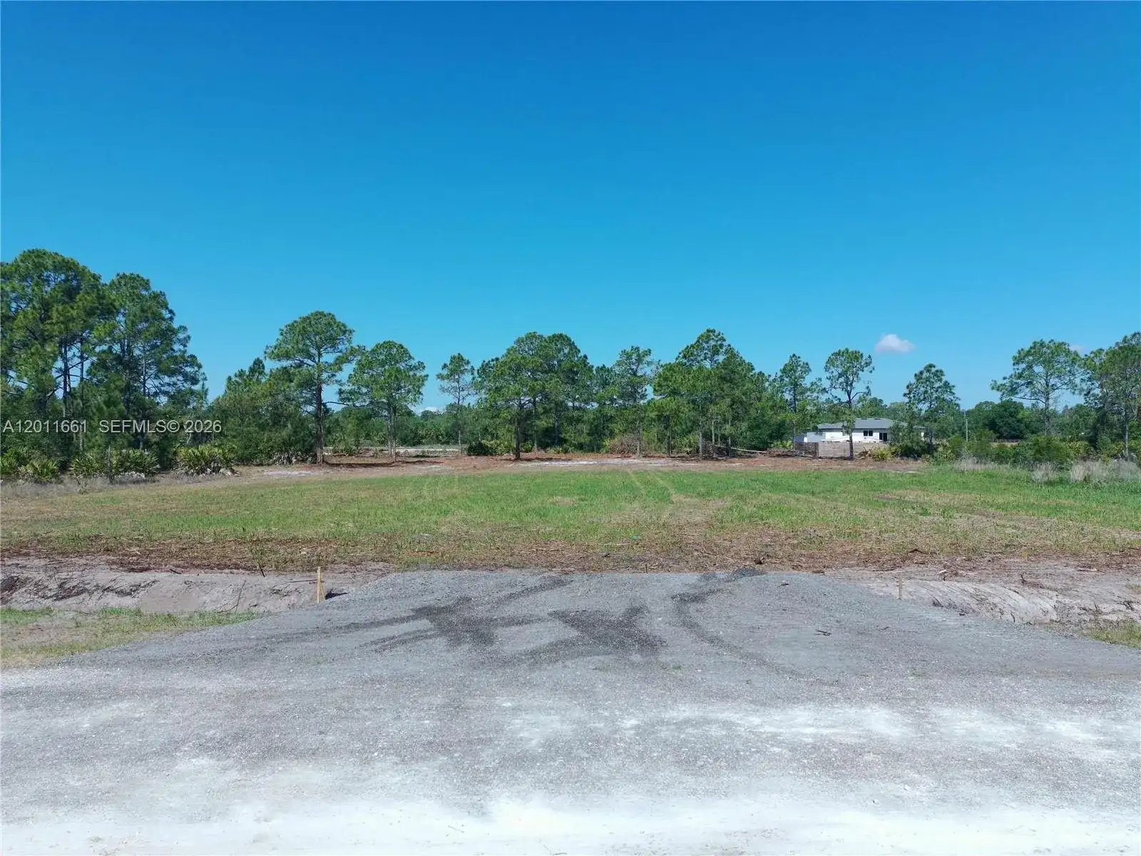 540 S Zambria ST, Clewiston FL 33440 photo 4