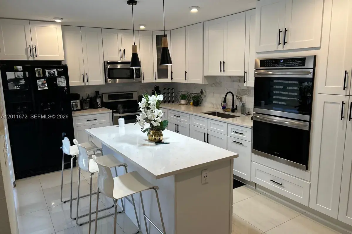 5455 NW 59th Pl, Tamarac FL 33319