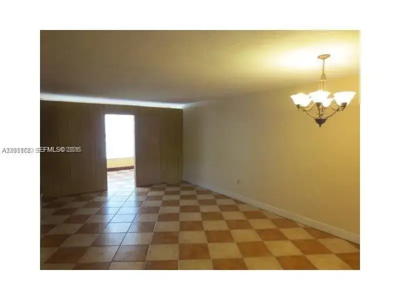 1351 NE 191st St # E311, Miami FL 33179 photo 4
