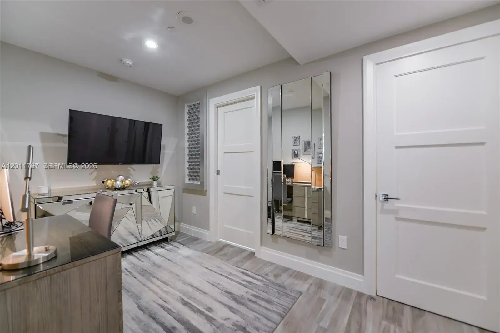 801 S Miami Ave # 3706, Miami FL 33130 photo 3
