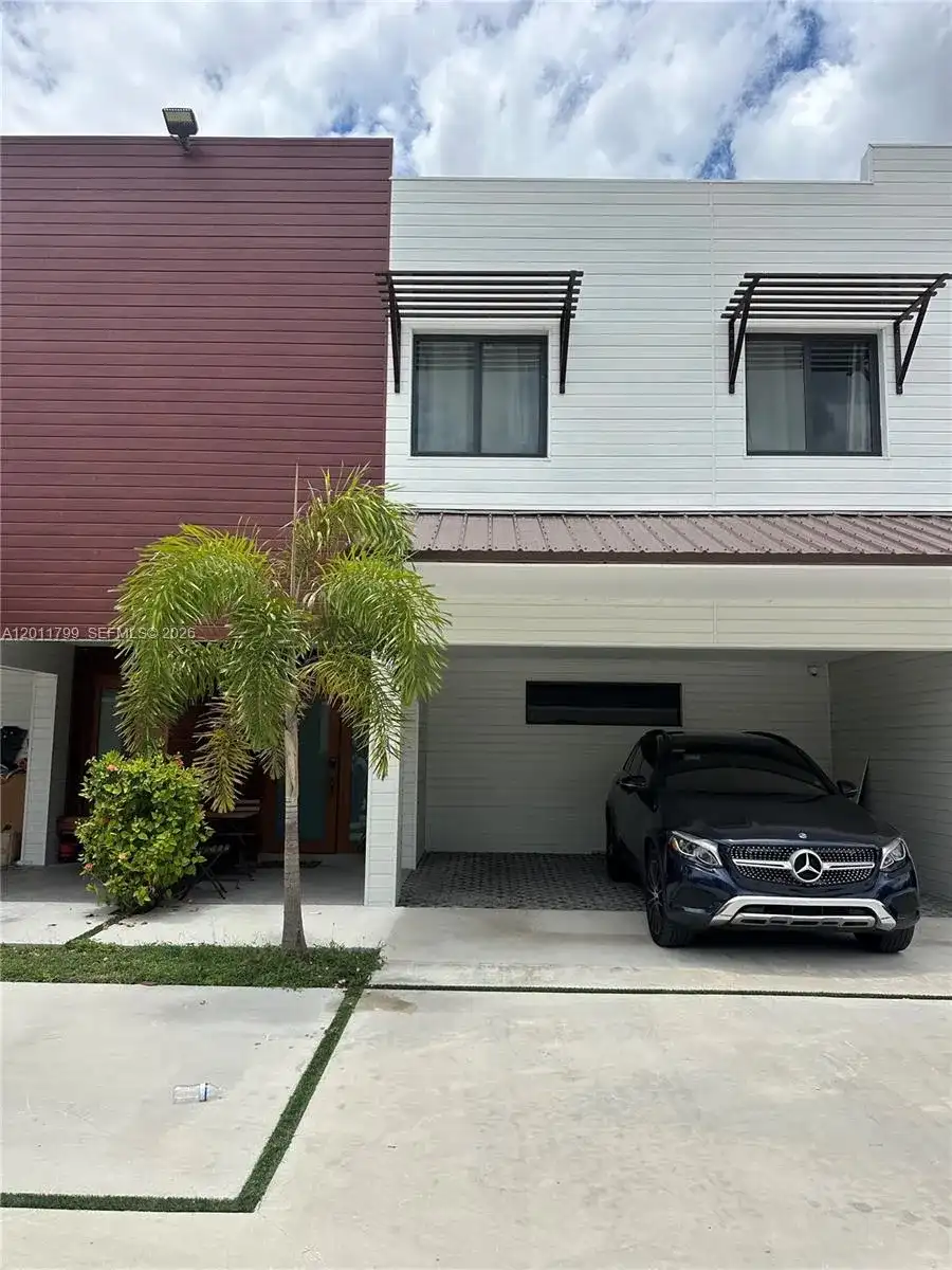 958 NW 10th St # 4, Florida City FL 33034