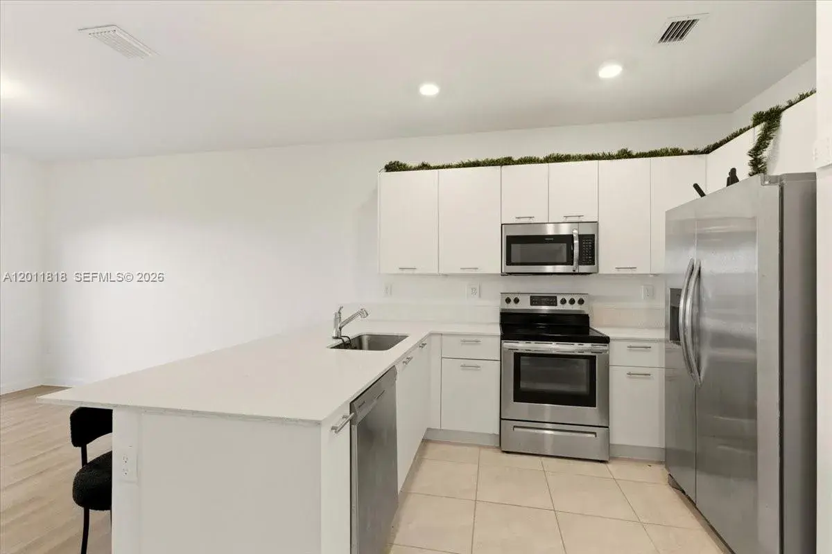 12865 NW 24th Ave, Miami FL 33167