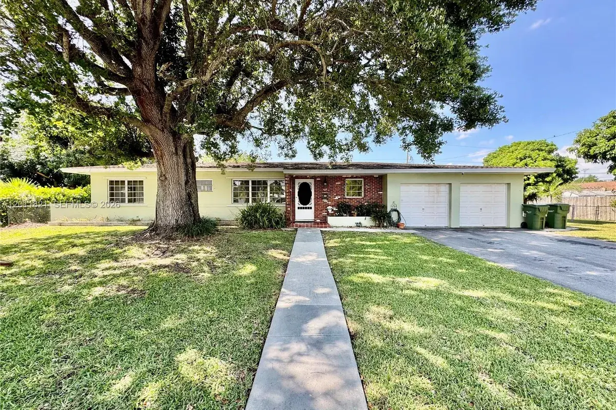 434 NW 20th St, Homestead FL 33030