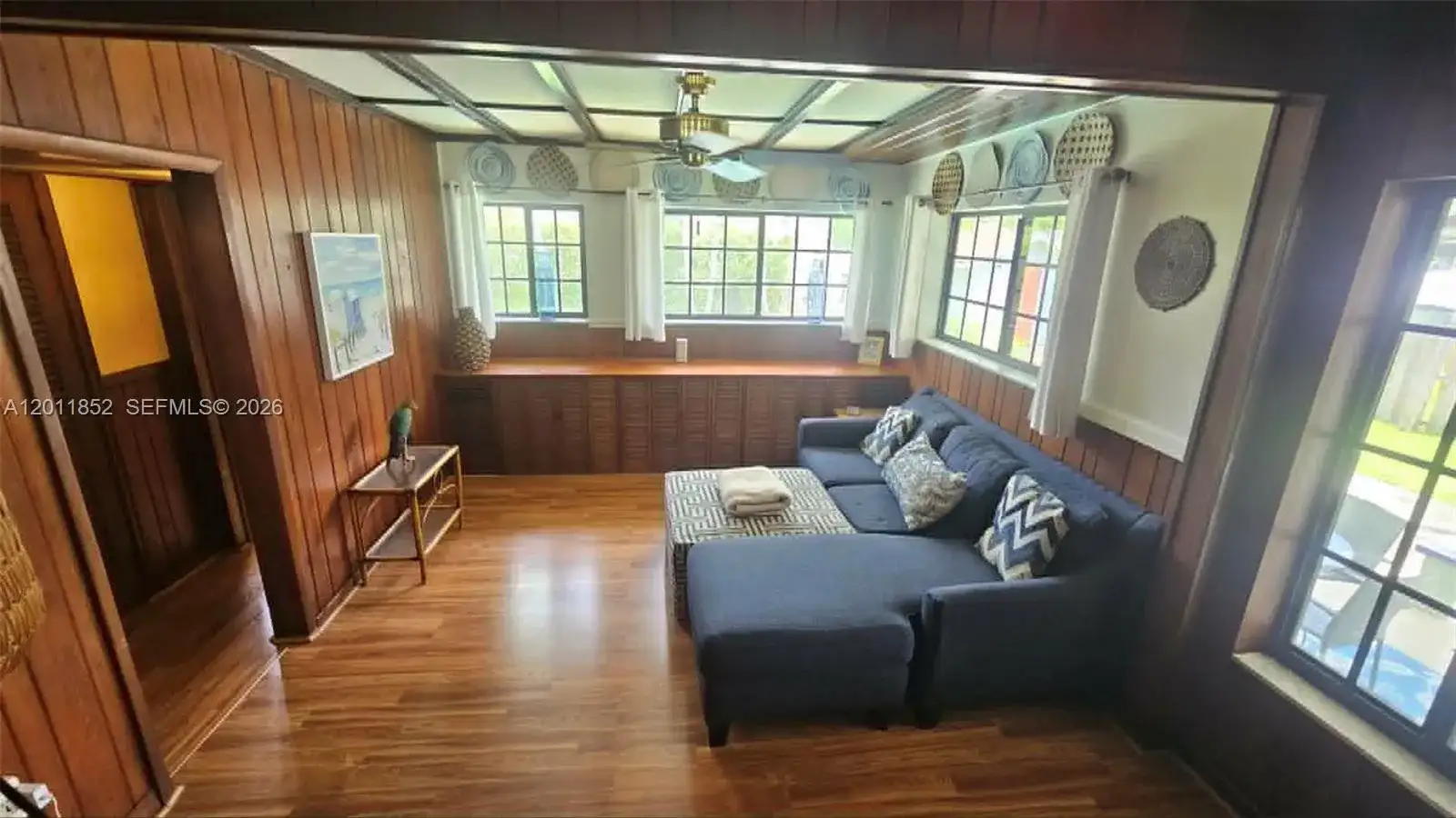 831 Wren Ave, Miami Springs FL 33166 photo 3