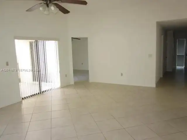 8853 SW 112 PL, Miami FL 33176 photo 5