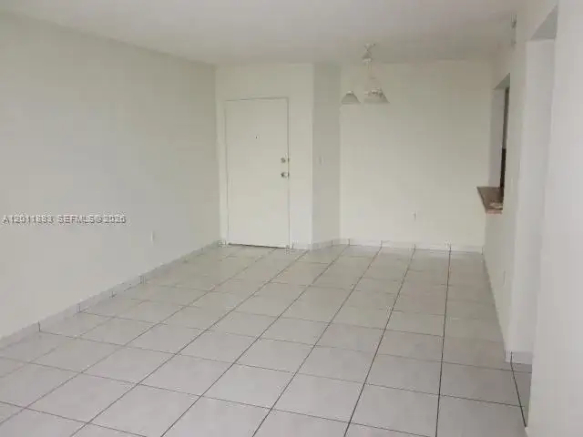 8201 NW 8th St # 414, Miami FL 33126 photo 3