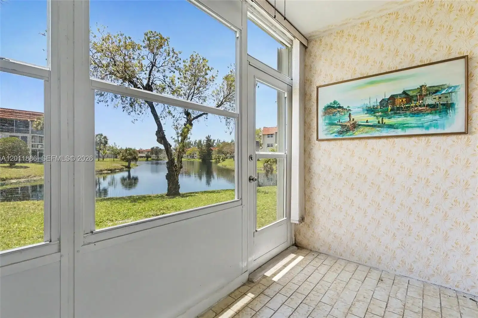2831 E Sunrise Lakes Dr # 105, Sunrise FL 33322