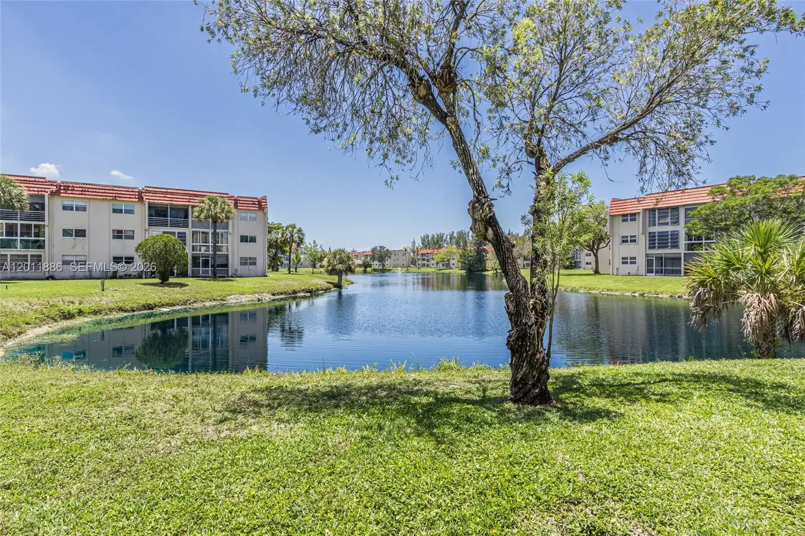 2831 E Sunrise Lakes Dr # 105, Sunrise FL 33322 photo 3