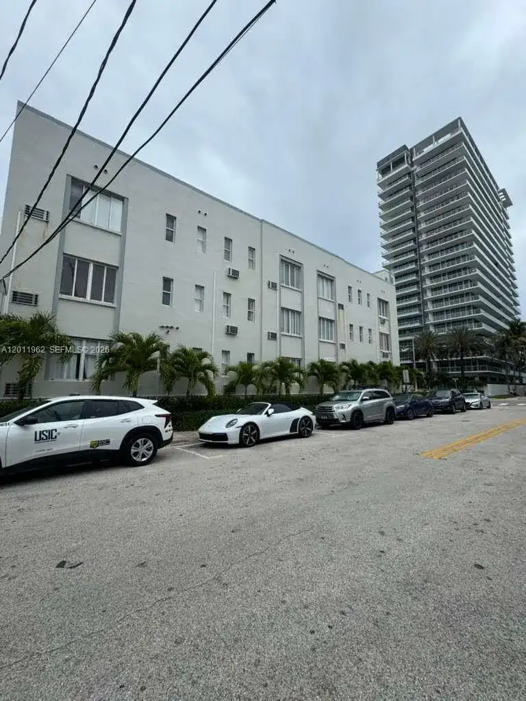 3700 Collins Ave # 309, Miami Beach FL 33140 photo 2