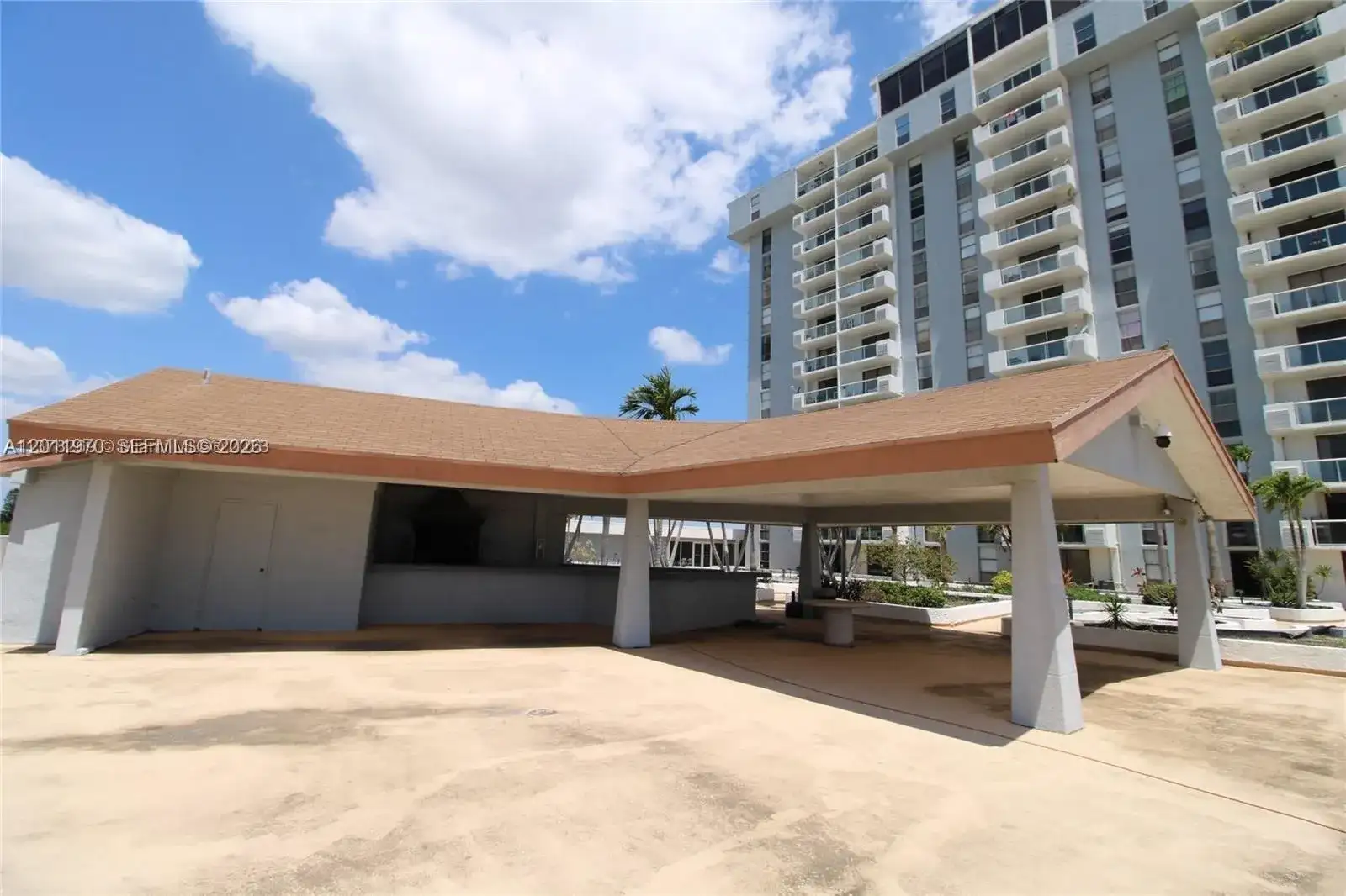13499 Biscayne Blvd # 404, North Miami FL 33181 photo 2