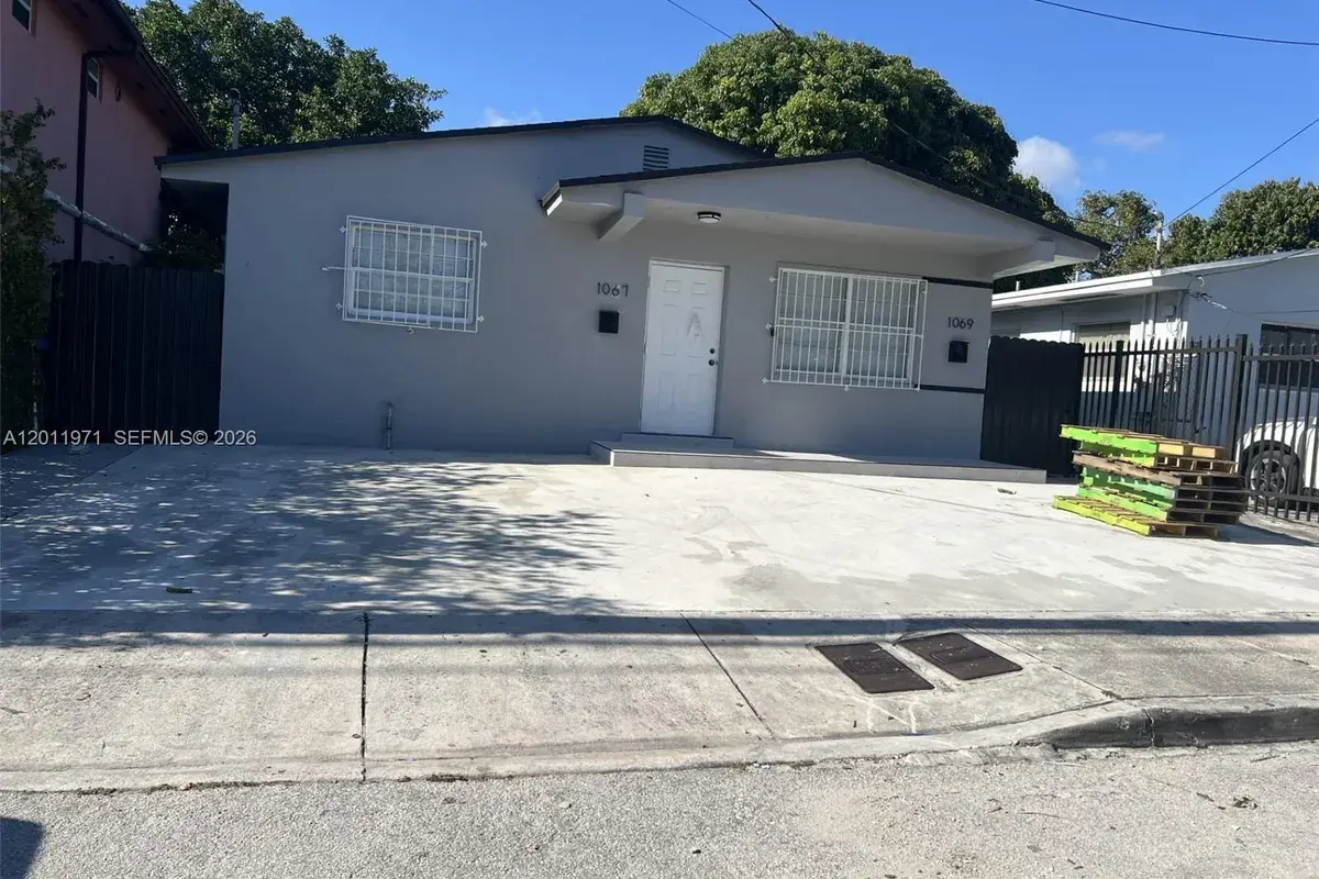 1067 NW 24th St # 1067, Miami FL 33127