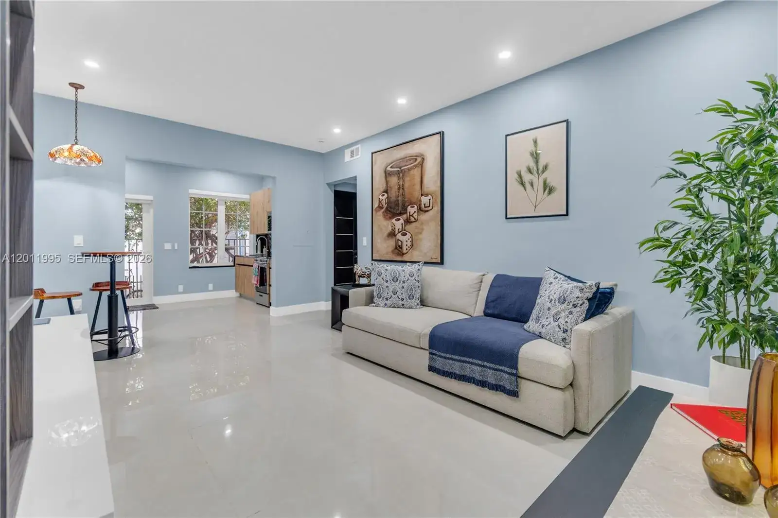 1 bedroom 1 bath Residential for sale at 1569 Euclid Ave # 7, Miami Beach FL 33139