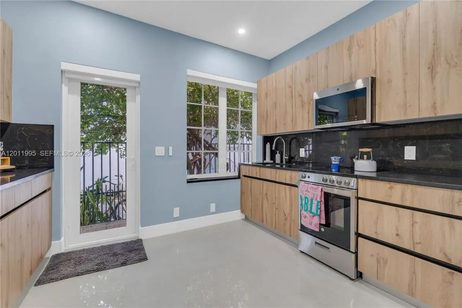 1569 Euclid Ave # 7, Miami Beach FL 33139 photo 4