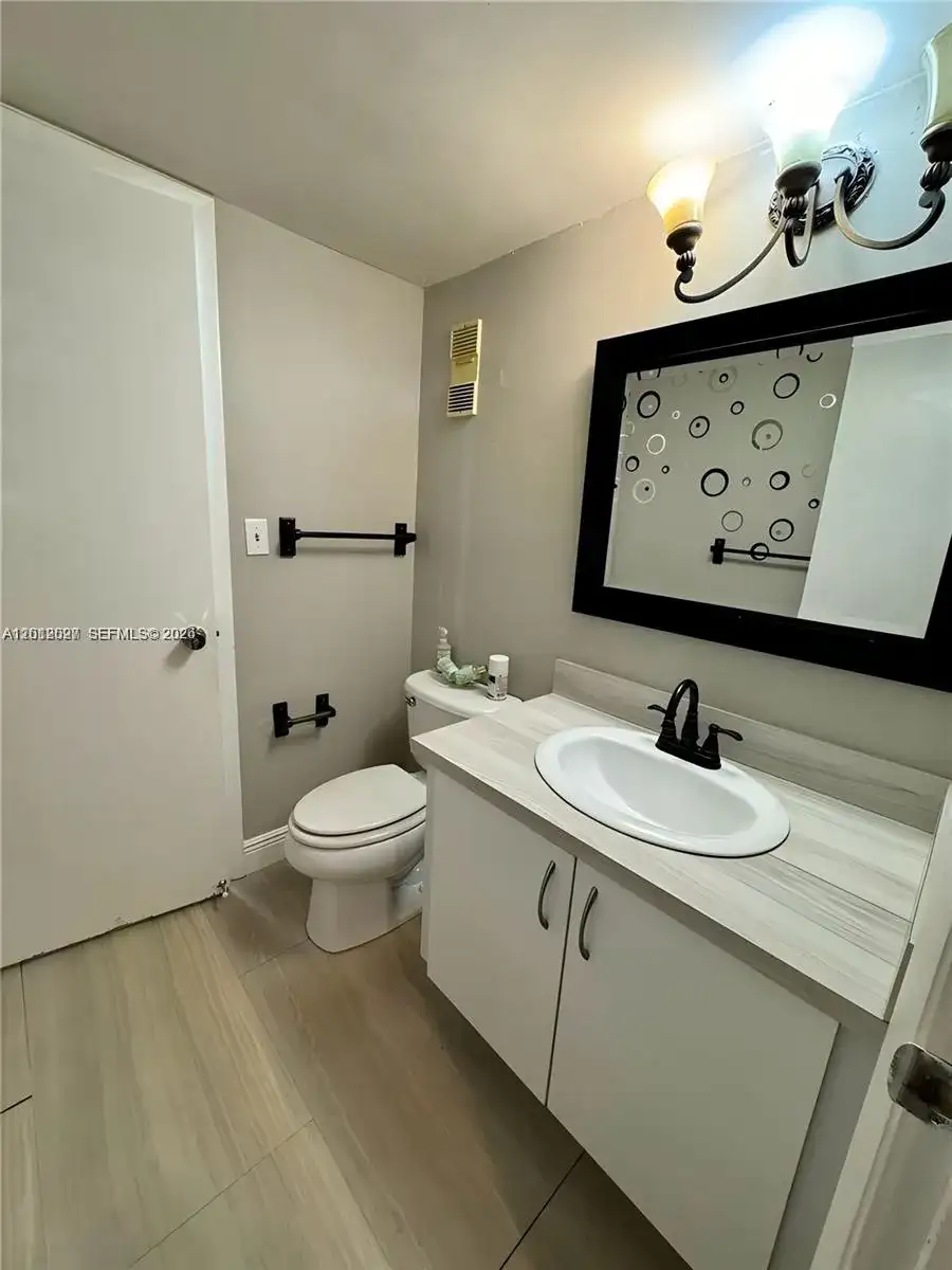 1100 Saint Charles Pl # 606, Pembroke Pines FL 33026 photo 5