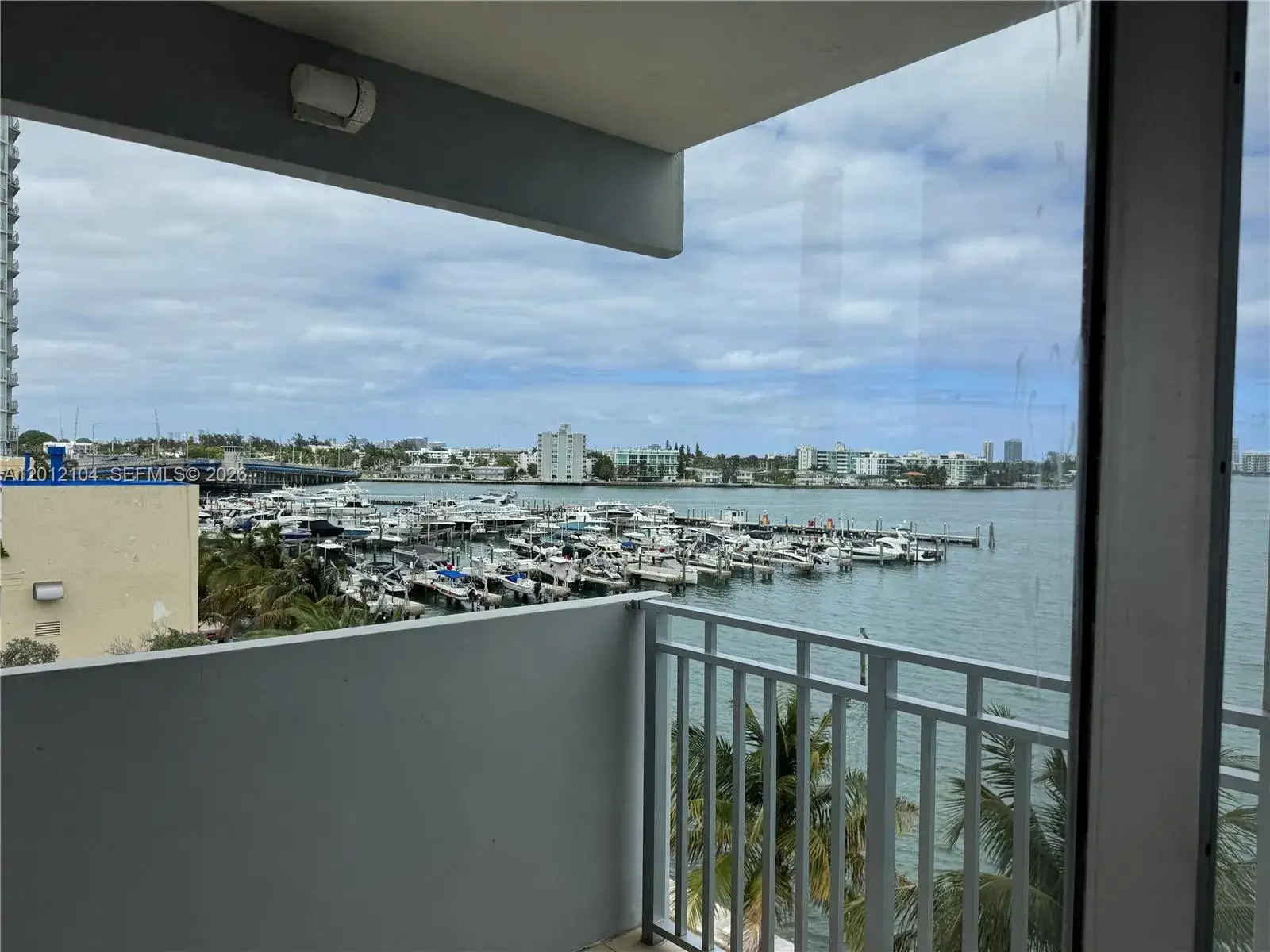 7545 E Treasure Dr # 5G, North Bay Village FL 33141