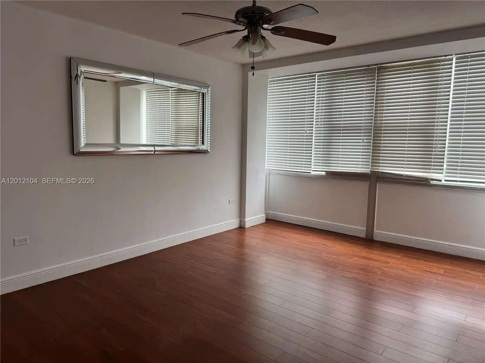 7545 E Treasure Dr # 5G, North Bay Village FL 33141 photo 5