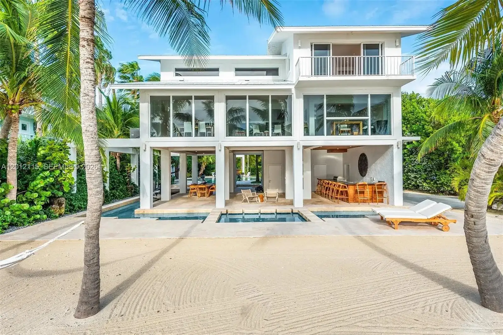 60 Ocean Front Dr, Key Largo FL 33037 photo 2