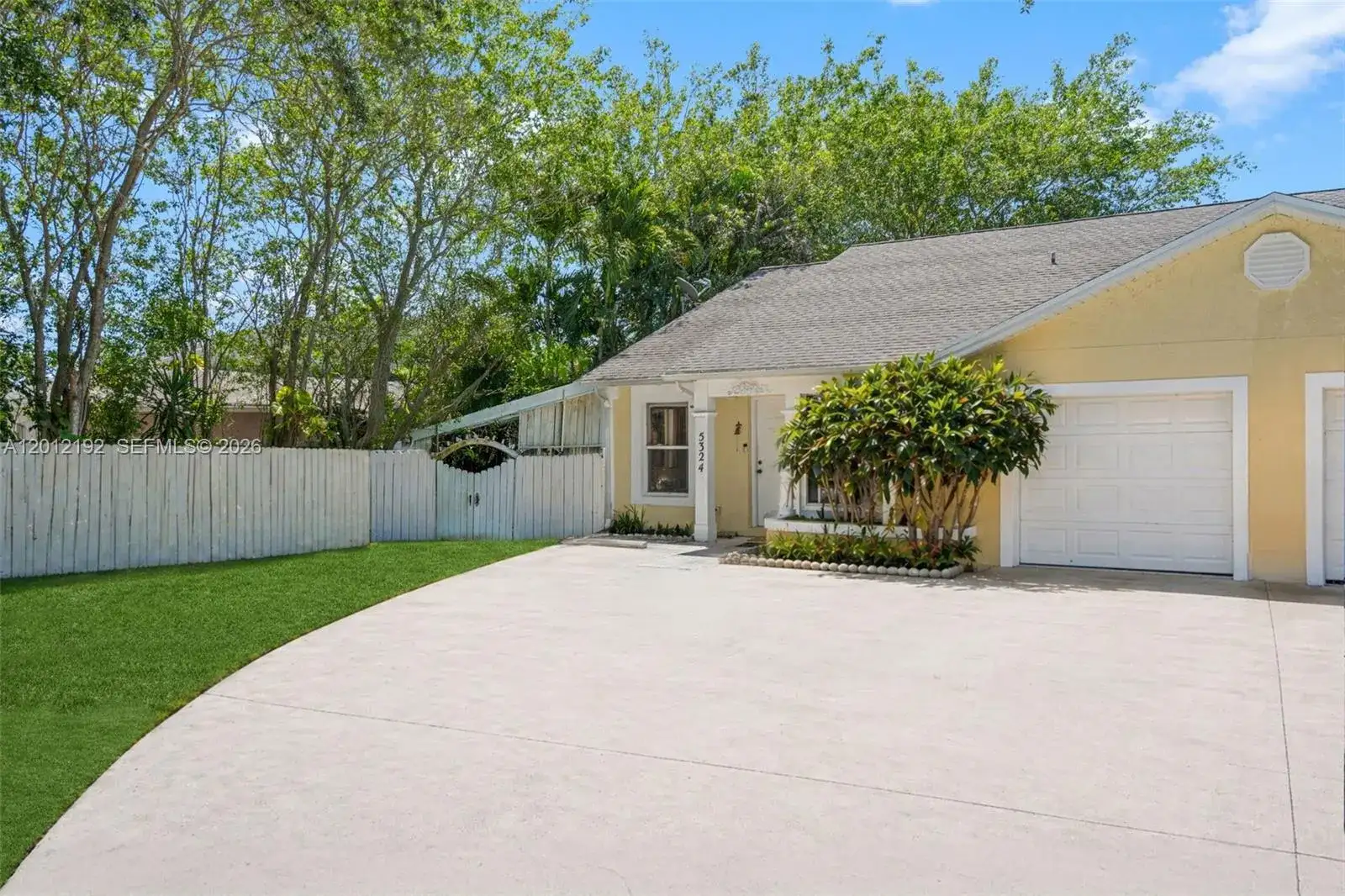 5324 GRAY FOX CT, West Palm Beach FL 33415 photo 2