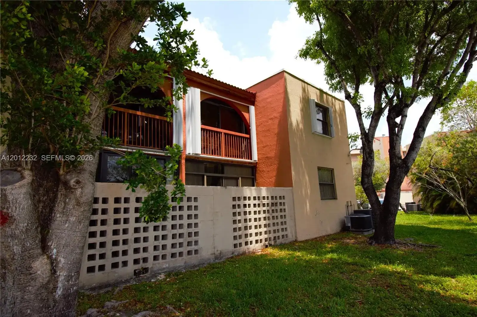 10241 NW 9th St Cir # 5, Miami FL 33172 photo 2