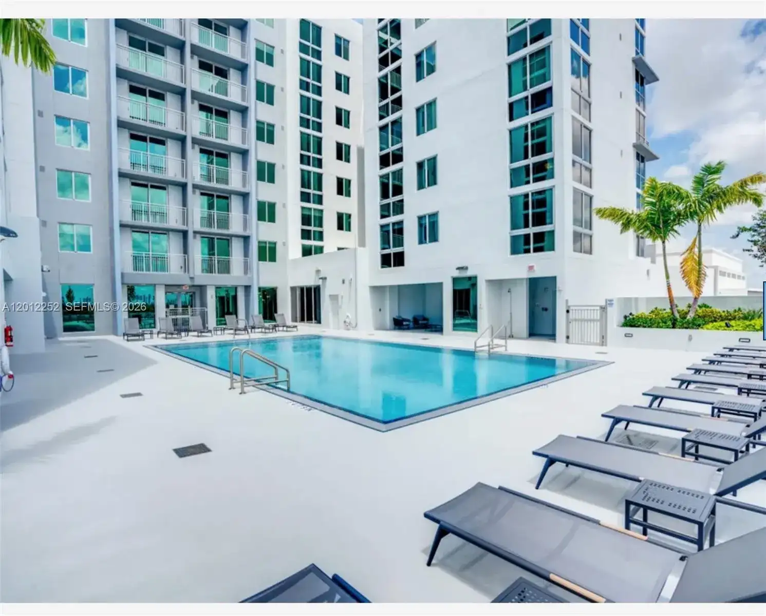 61 NW 37th Ave # 11, Miami FL 33125 photo 2
