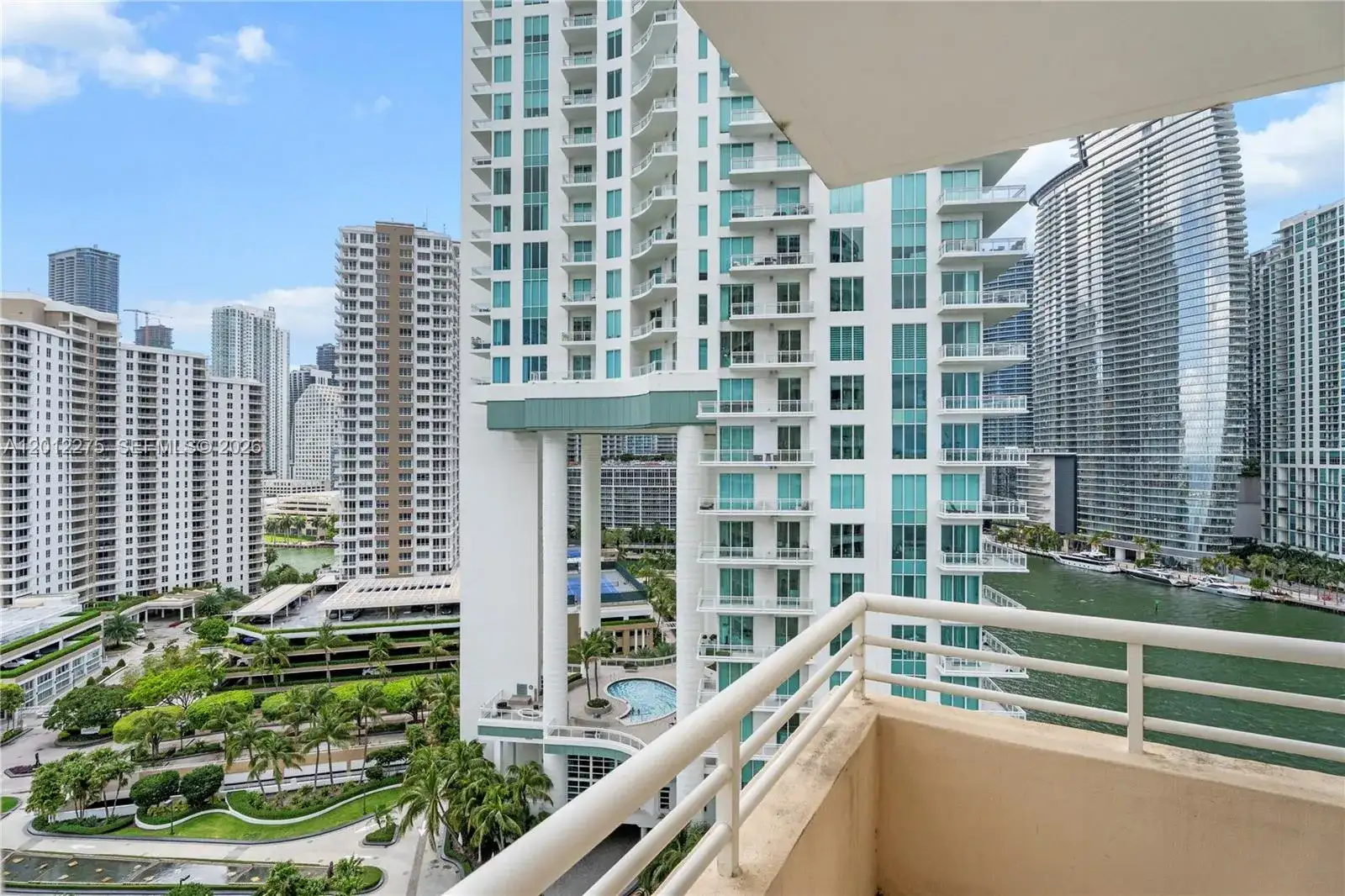 888 Brickell Key Dr # 1702, Miami FL 33131 photo 4