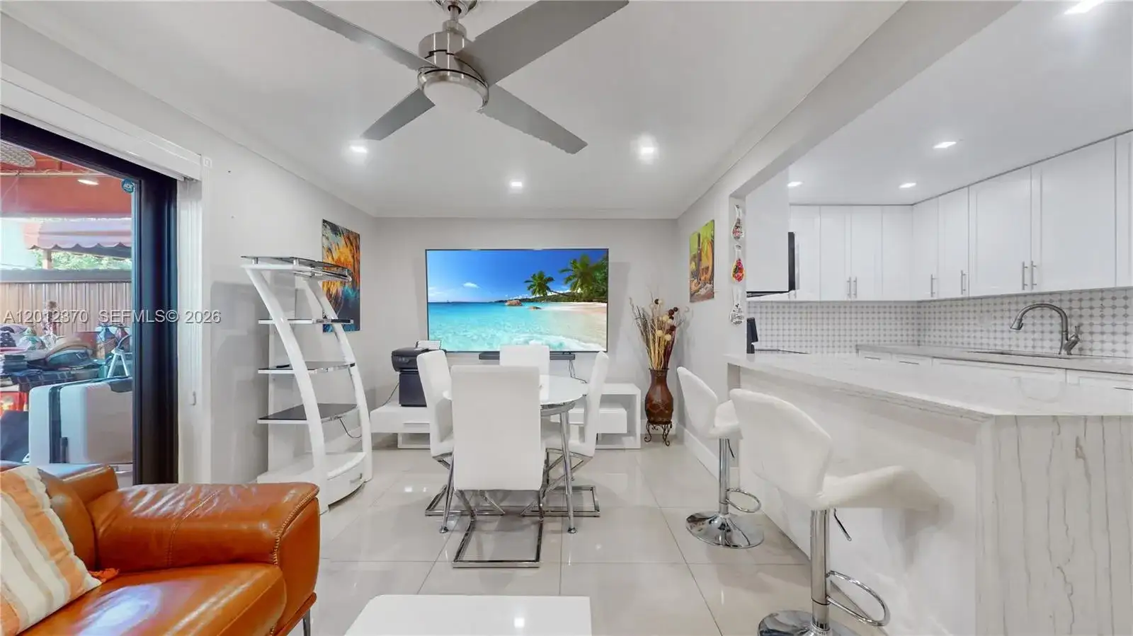 3859 SW 99th Ave # 8, Miami FL 33165 photo 2