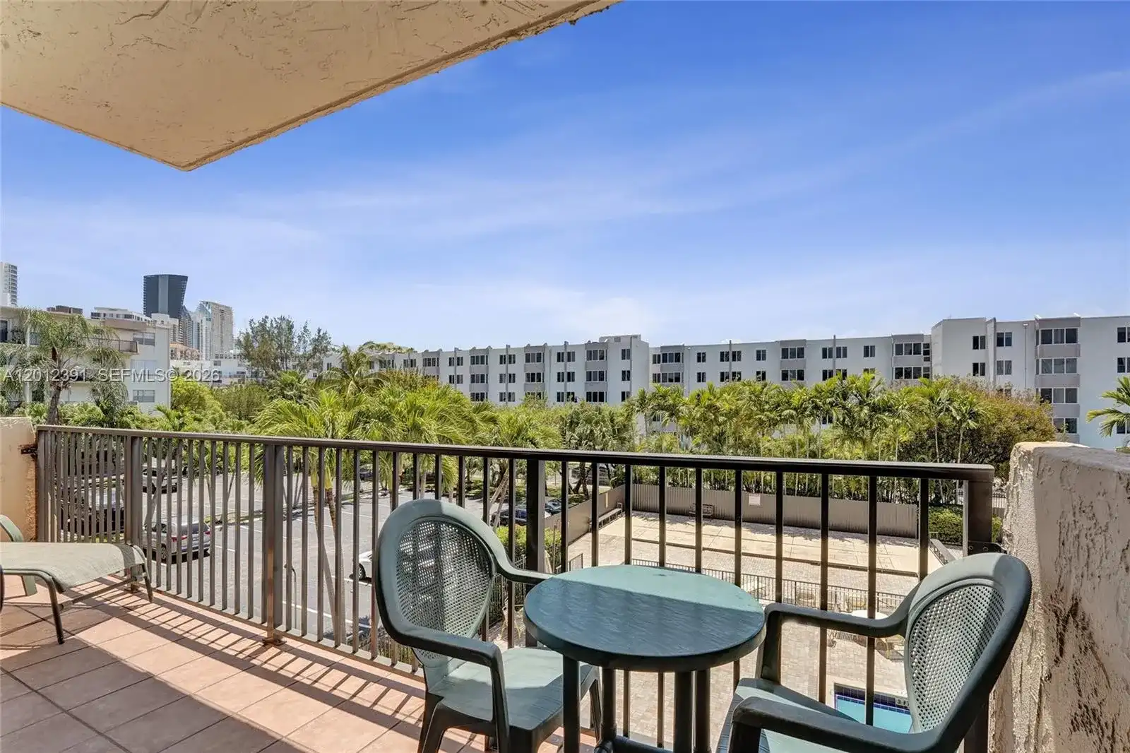 250 181st Dr # 214, Sunny Isles Beach FL 33160