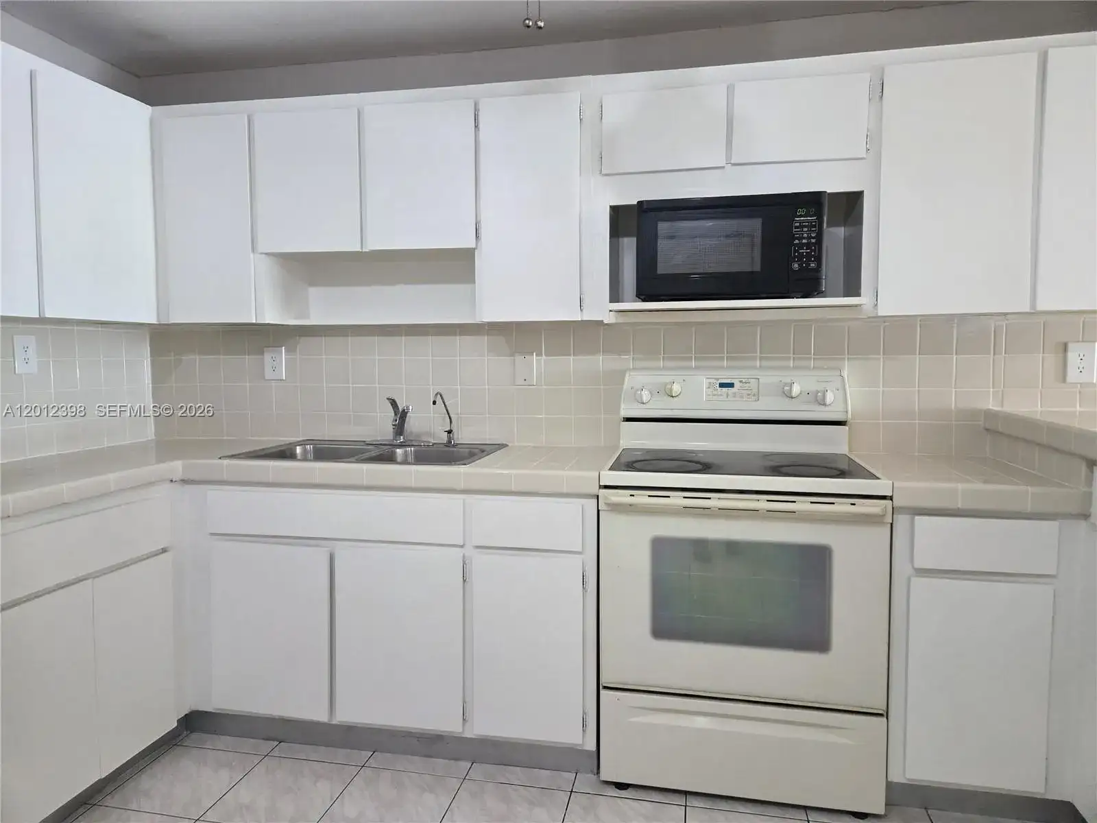 4670 W 13th Ln # 507, Hialeah FL 33012 photo 3