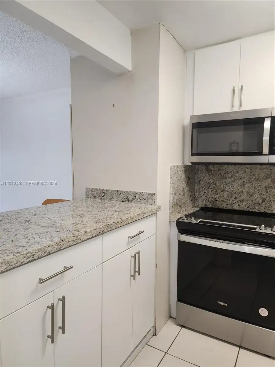 8990 SW 24th St # 19, Miami FL 33165 photo 3