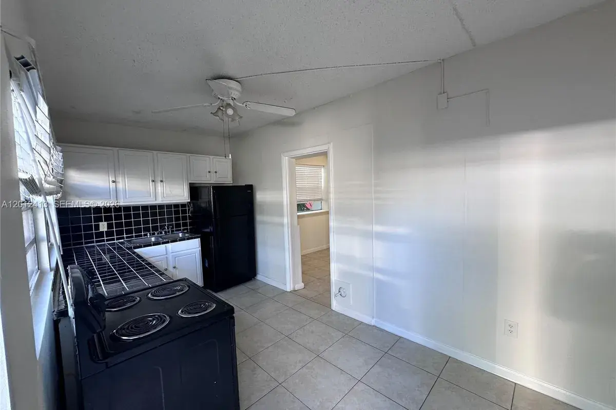 2443 Cleveland St # 2, Hollywood FL 33020