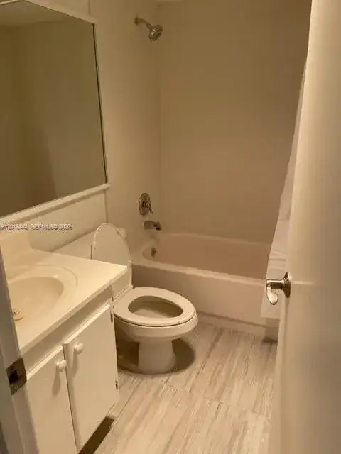384 Durham L # 384, Deerfield Beach FL 33442 photo 5