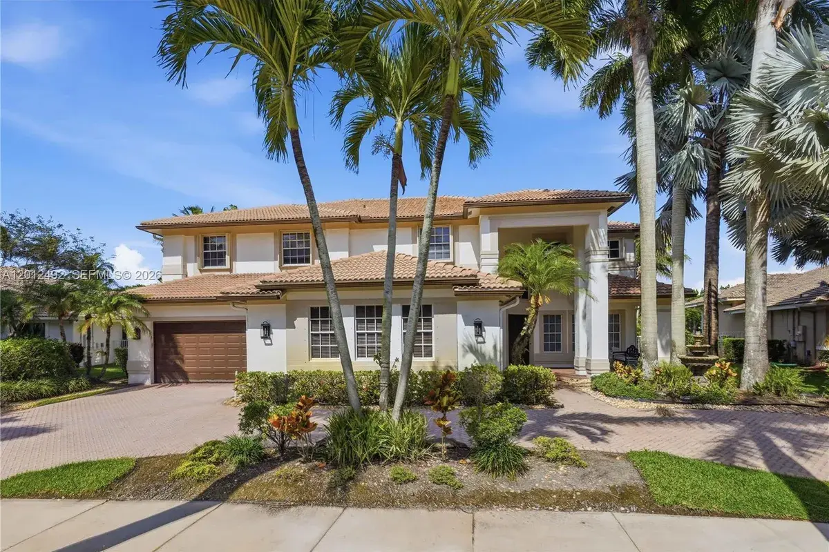 1422 Victoria Isle Dr, Weston FL 33327