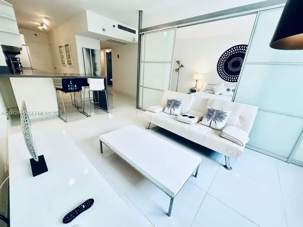 100 Lincoln Rd # 526, Miami Beach FL 33139 photo 2