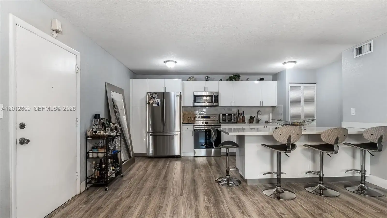 7208 Fairway Dr # I9, Miami Lakes FL 33014 photo 3
