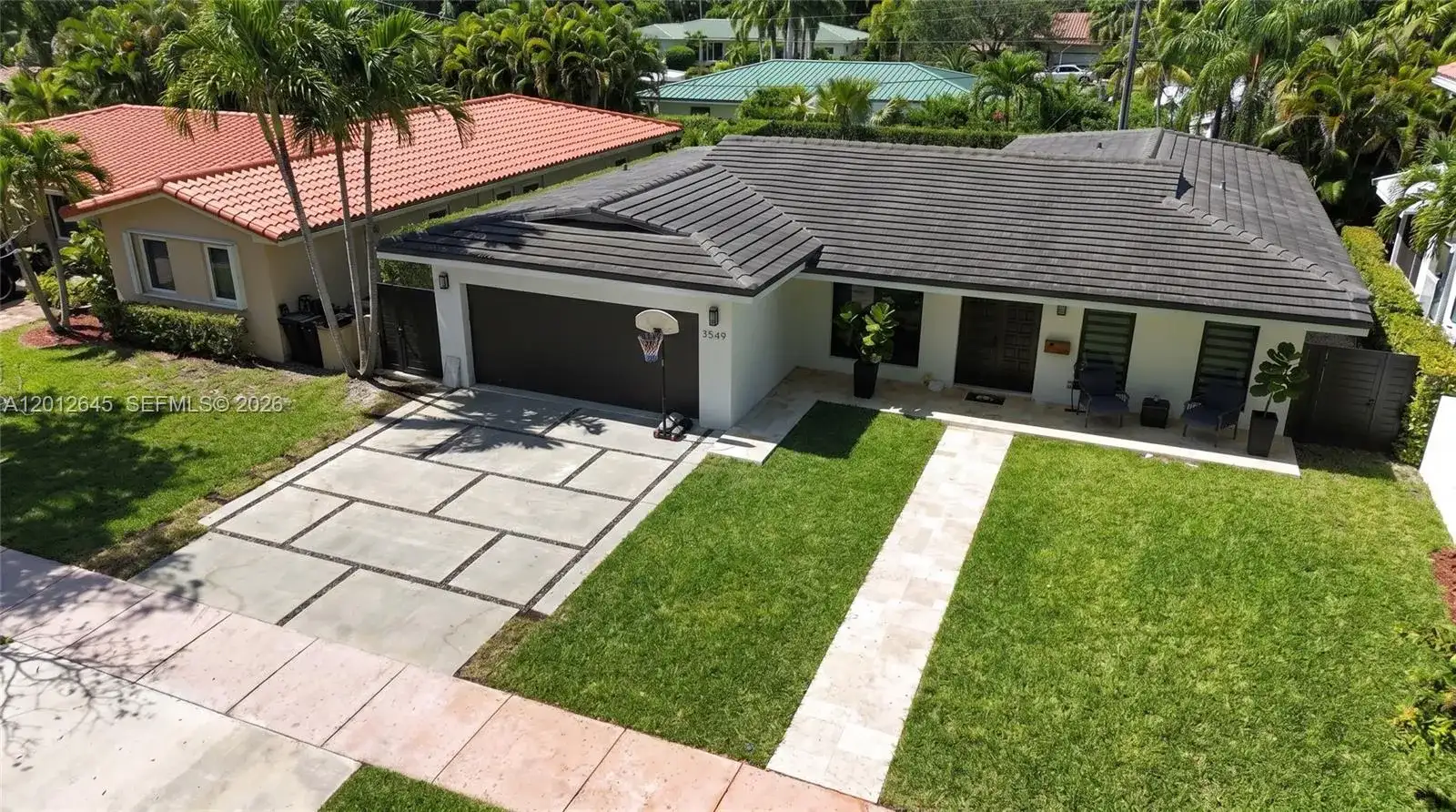 1549 Zuleta Ave, Coral Gables FL 33146 photo 2
