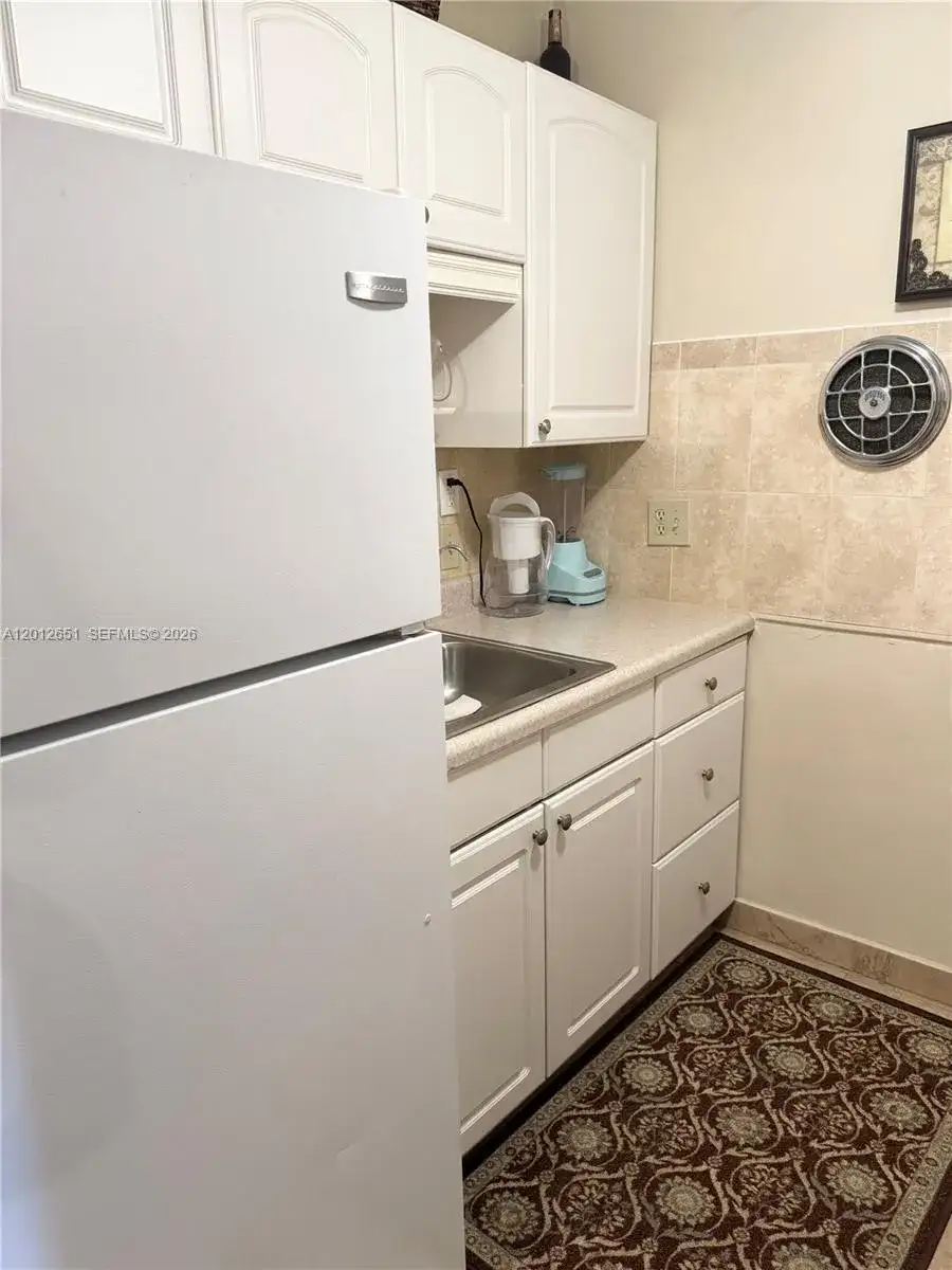 900 Atlantic Shores Blvd # 220, Hallandale Beach FL 33009 photo 4