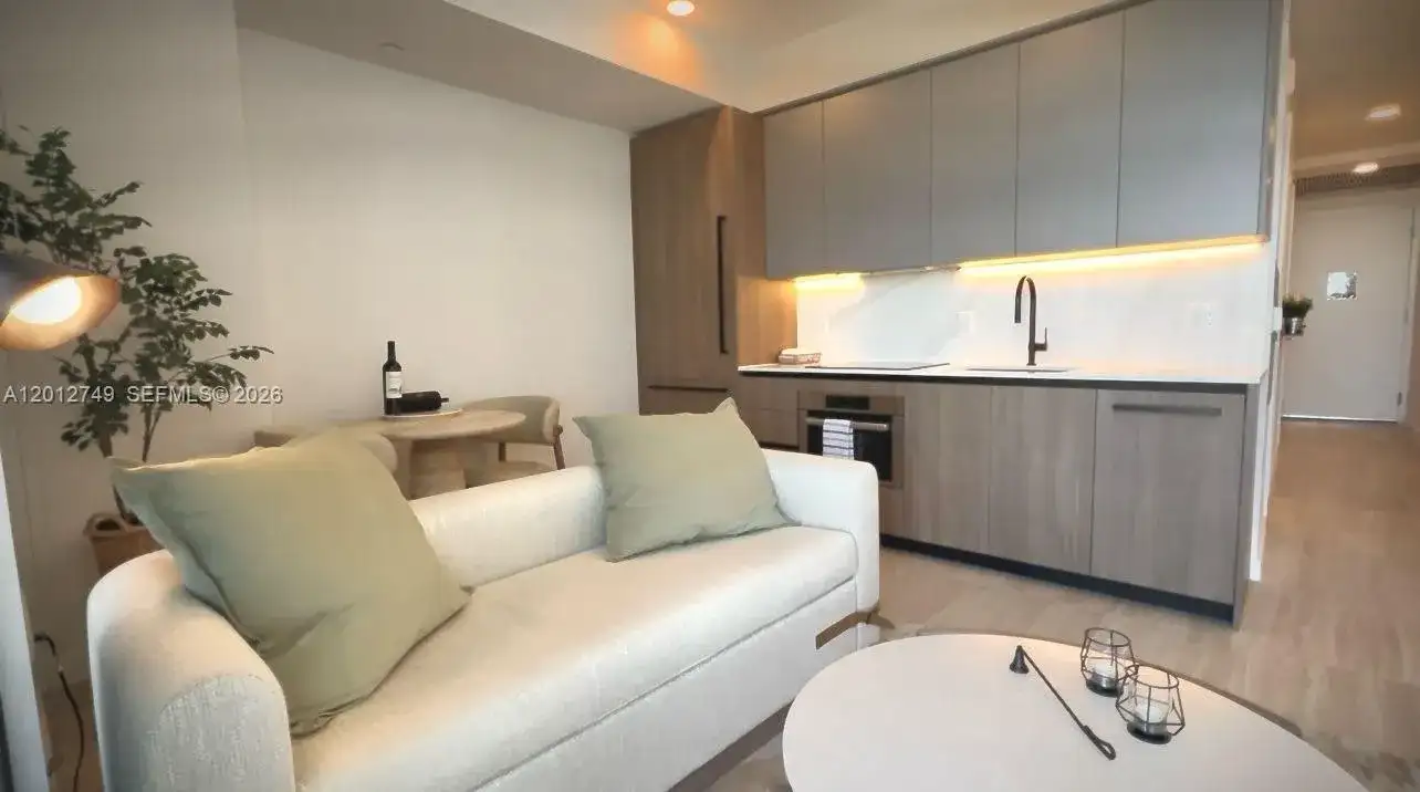 580 72nd St # 1111, Miami Beach FL 33141 photo 5
