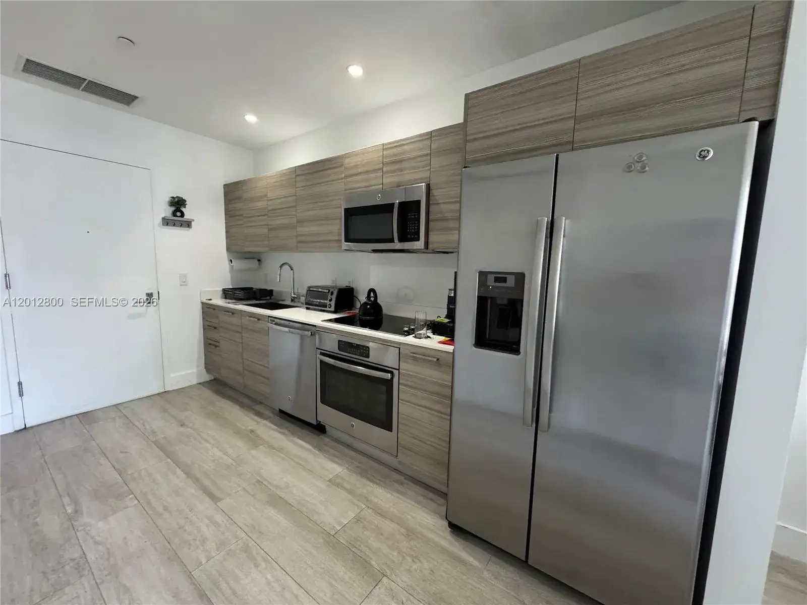 121 NE 34th St # L601, Miami FL 33137 photo 4
