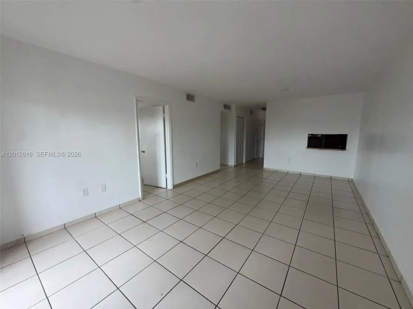 120 Royal Palm Rd # 301, Hialeah Gardens FL 33016 photo 3