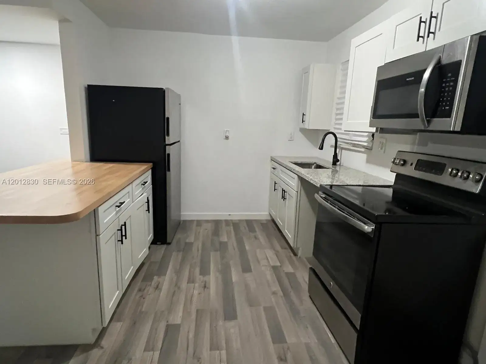 1560 NE 151st St # 102, Miami FL 33162 photo 4