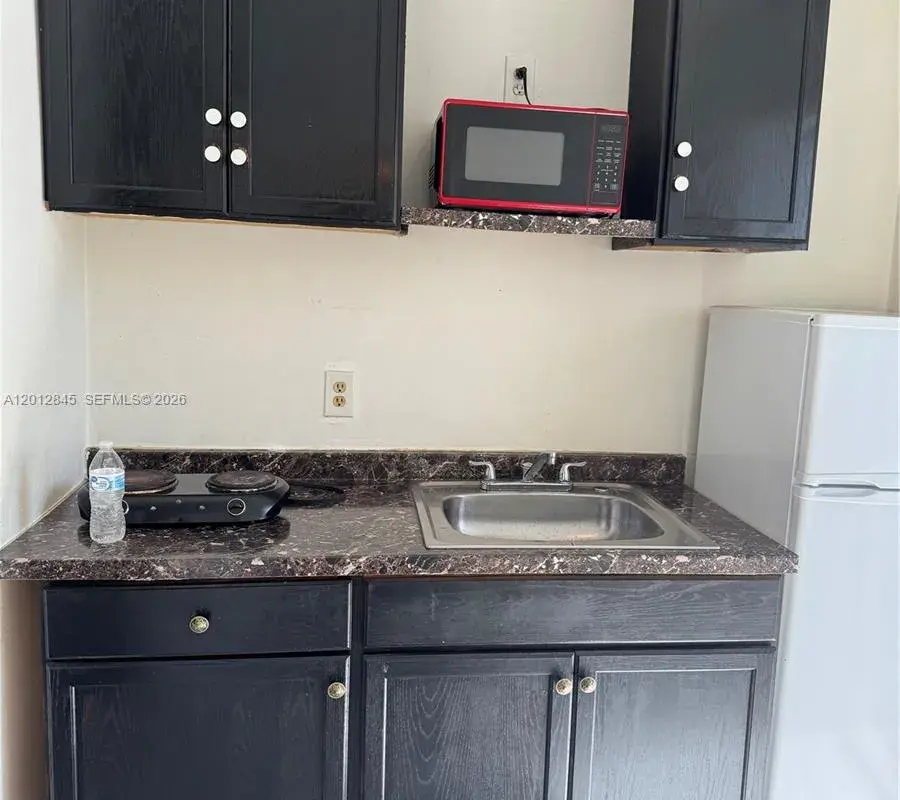 1822 Cleveland St # 4, Hollywood FL 33020