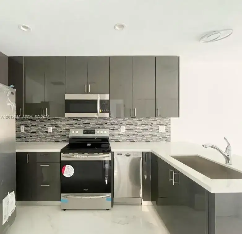 12060 SW 216 th # A, Miami FL 33170 photo 3