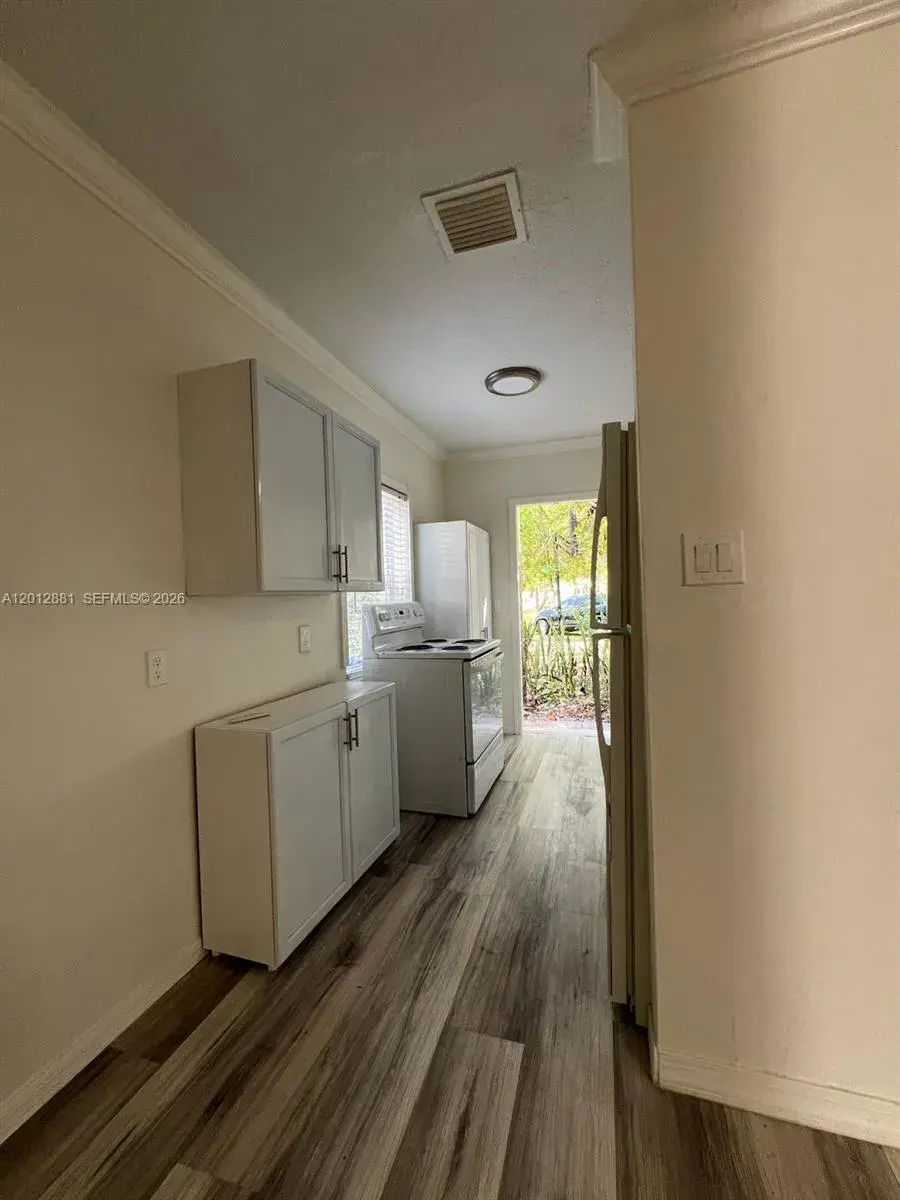 915 N 19th Ave, Hollywood FL 33020