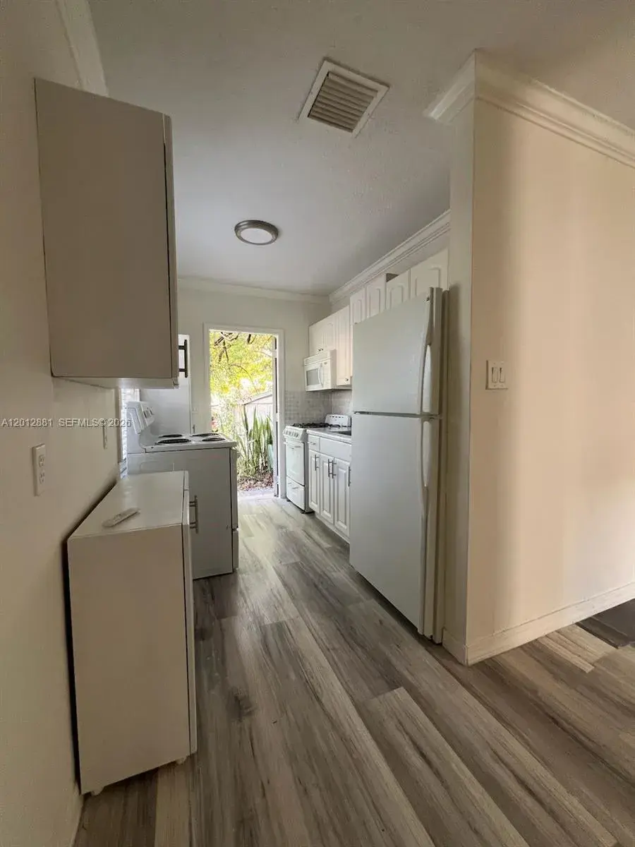 915 N 19th Ave, Hollywood FL 33020