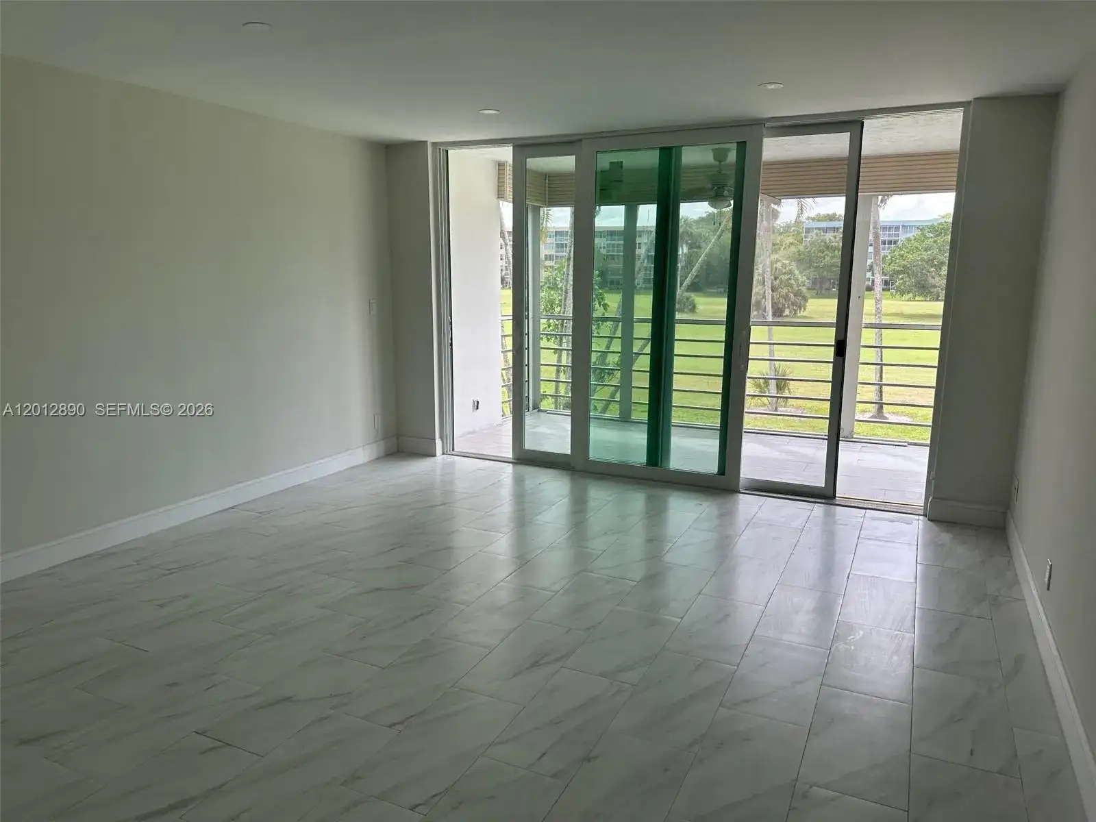 903 Cypress Ter # 205, Pompano Beach FL 33069 photo 5